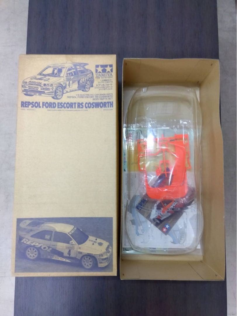 タミヤレプソルフォードエスコートRSラジコンボディ