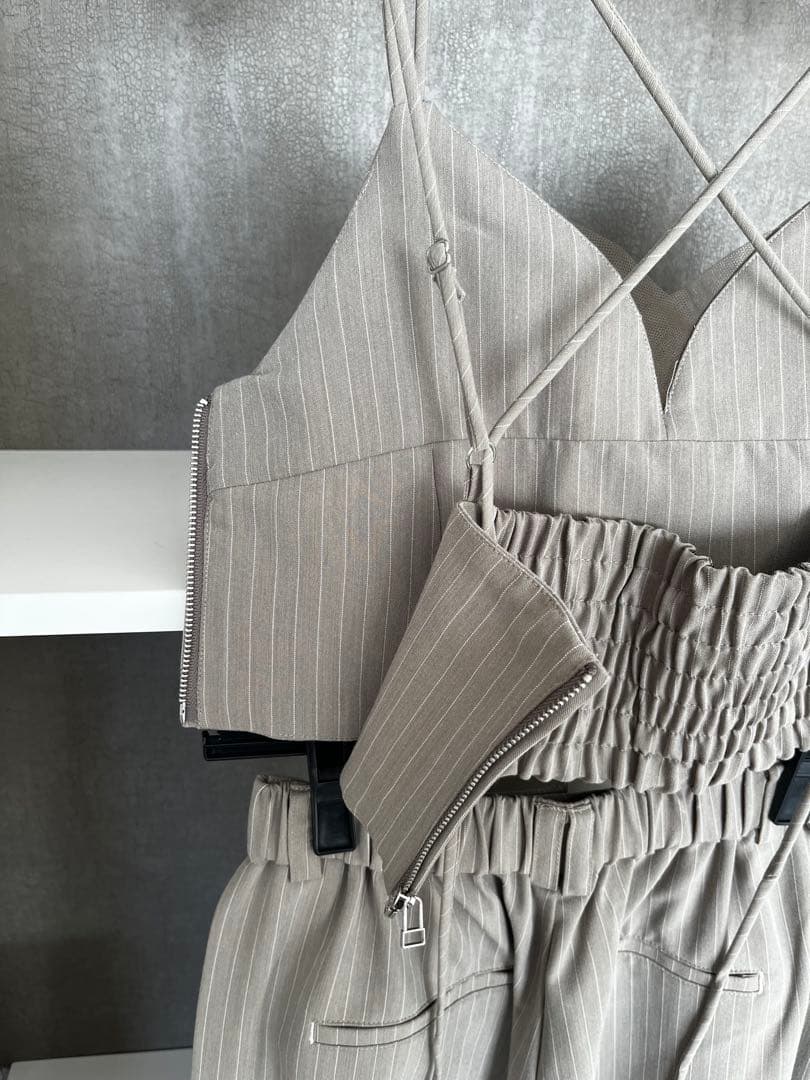 ANDRESD ピンストライプビスチェワイドパンツドレス　ベージュ　セットアップ