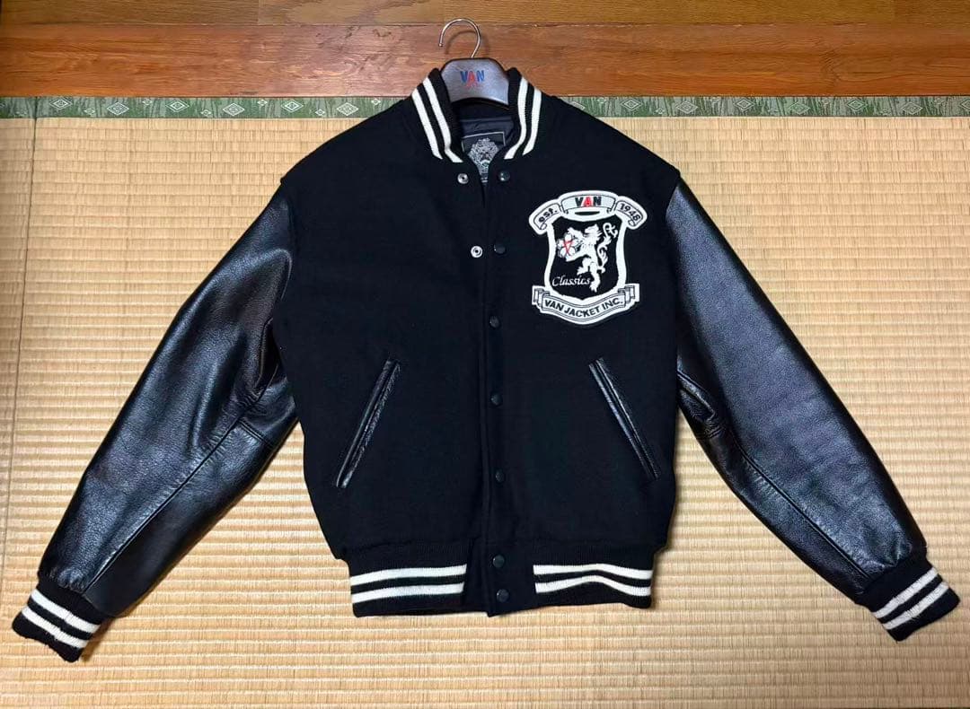 VAN スタジャン ブラック レザー