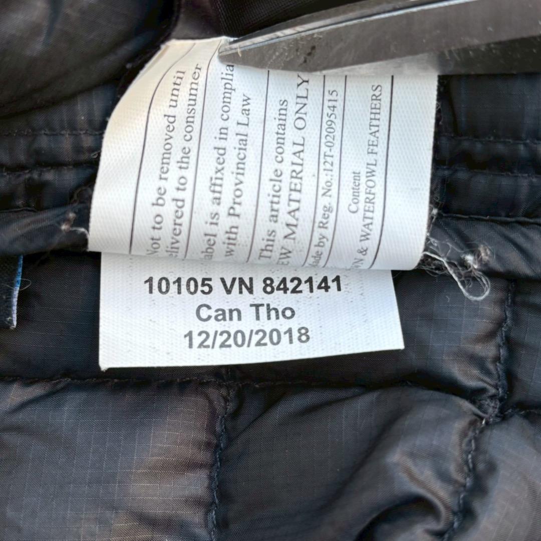 BURTON ak バートン ダウンジャケット ドローコード　フード取り外し可能