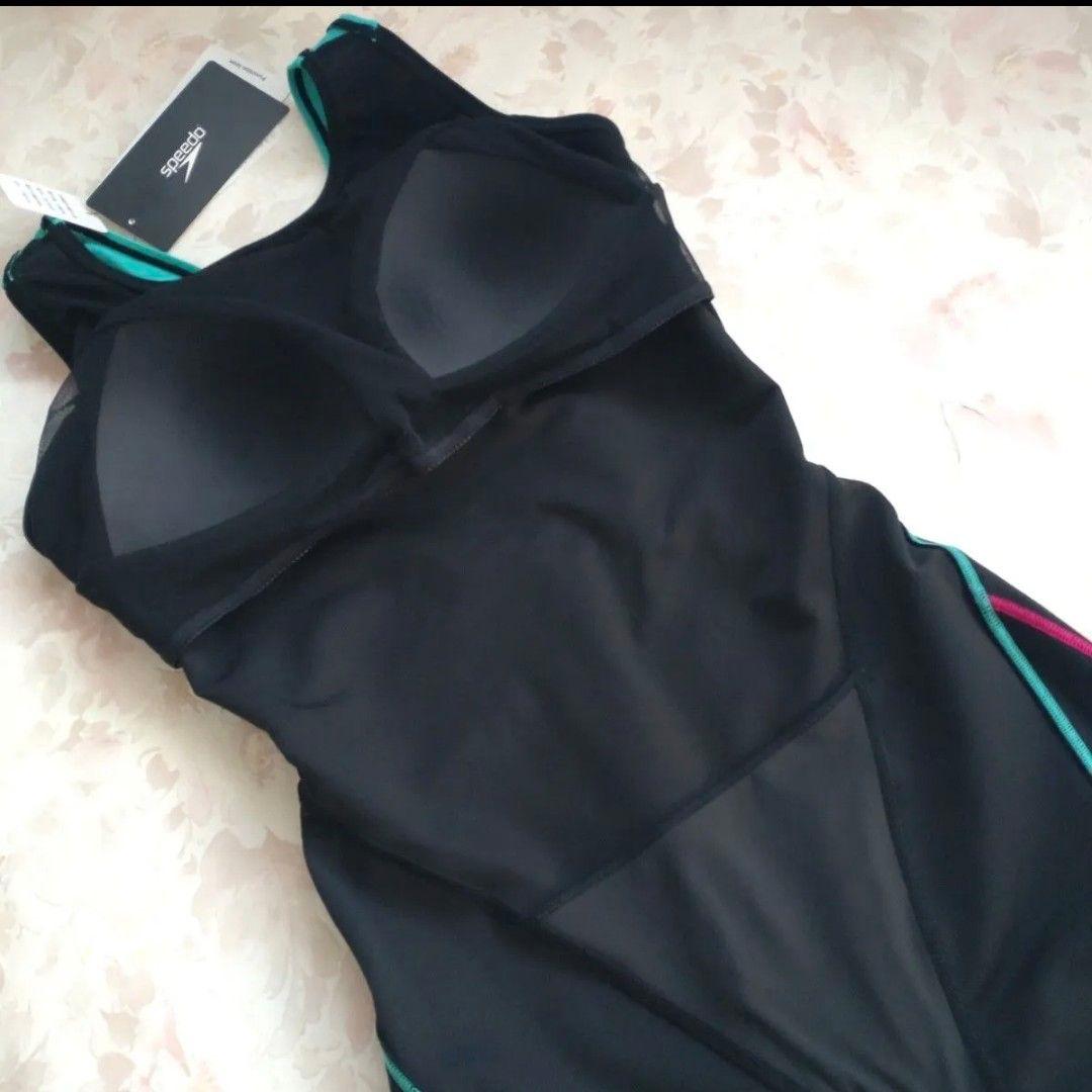 O 新品 speedo 練習水着 UltraStrech パッド付 撥水
