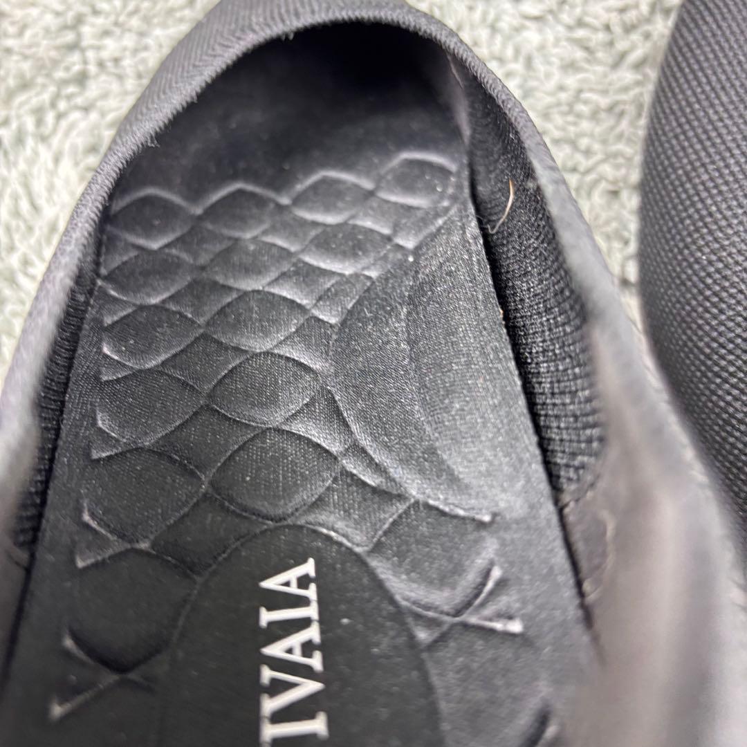 未使用級 VIVAIA ブラック ポインテッドトゥ フラットシューズ 24.5