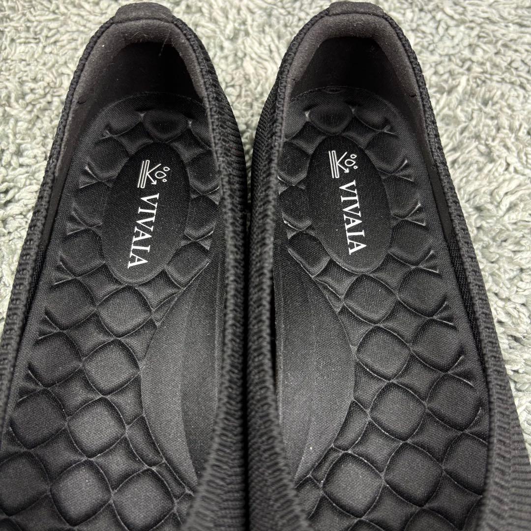 未使用級 VIVAIA ブラック ポインテッドトゥ フラットシューズ 24.5