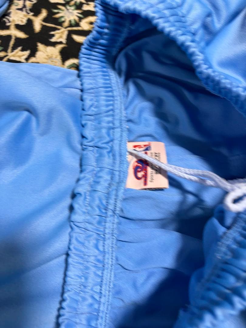 バウワウ着用　NBAレイカーズセットアップ水色　FUBU rocawear