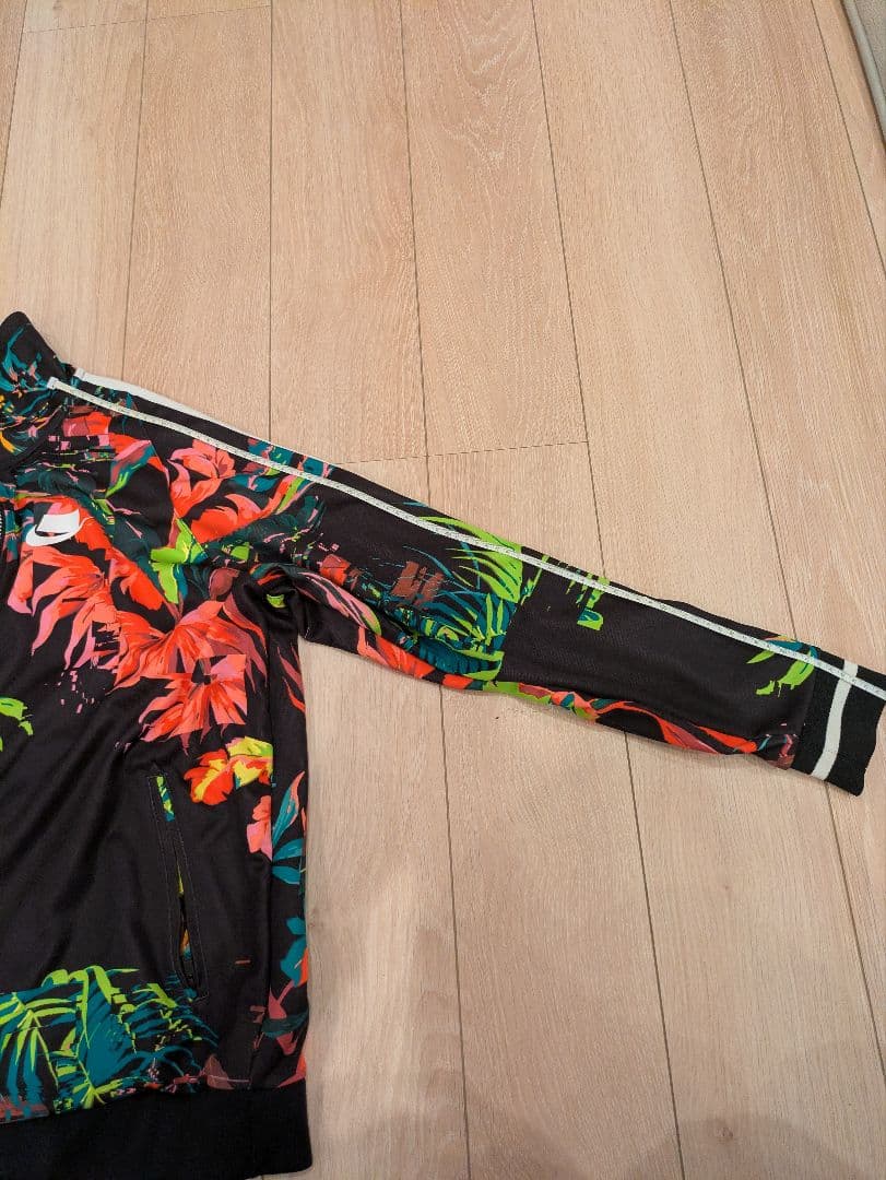 ナイキ　フローラル　フラワー　セットアップ　NIKE　NSW