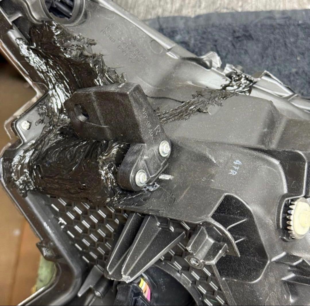 プリウス50 ヘッドライト　左右　インナーブラック塗装