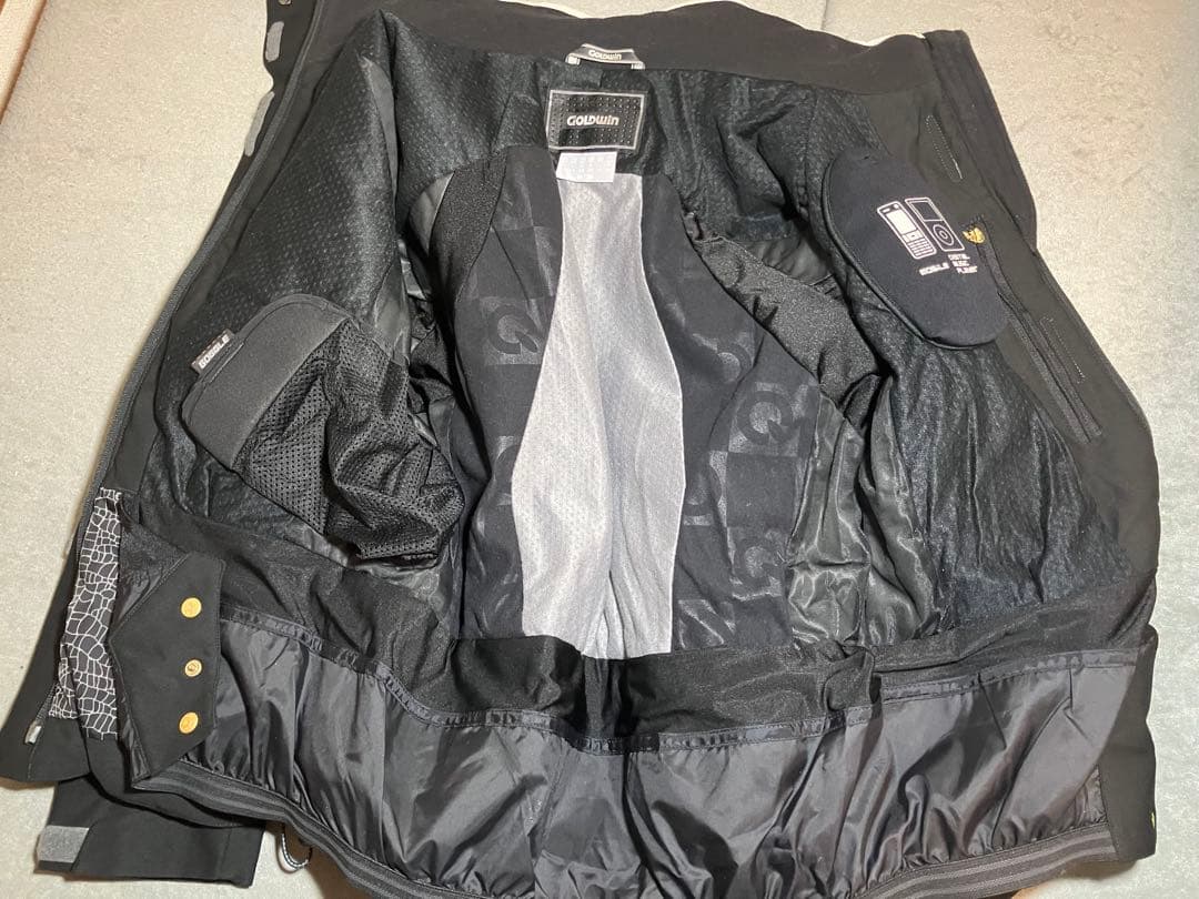 【上下セット】ゴールドウィン　スキーウェアXL
