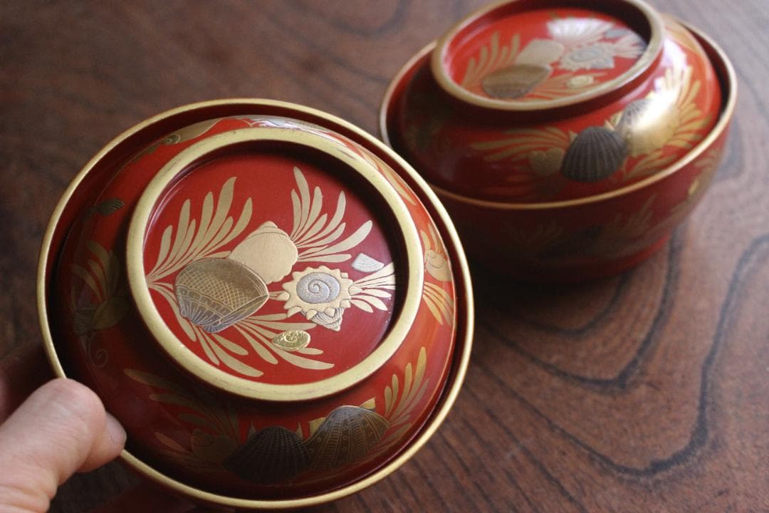 時代逸品！時代金縁朱漆に極上貝尽くし蒔絵の映えるお椀2点（検輪島塗雑煮椀