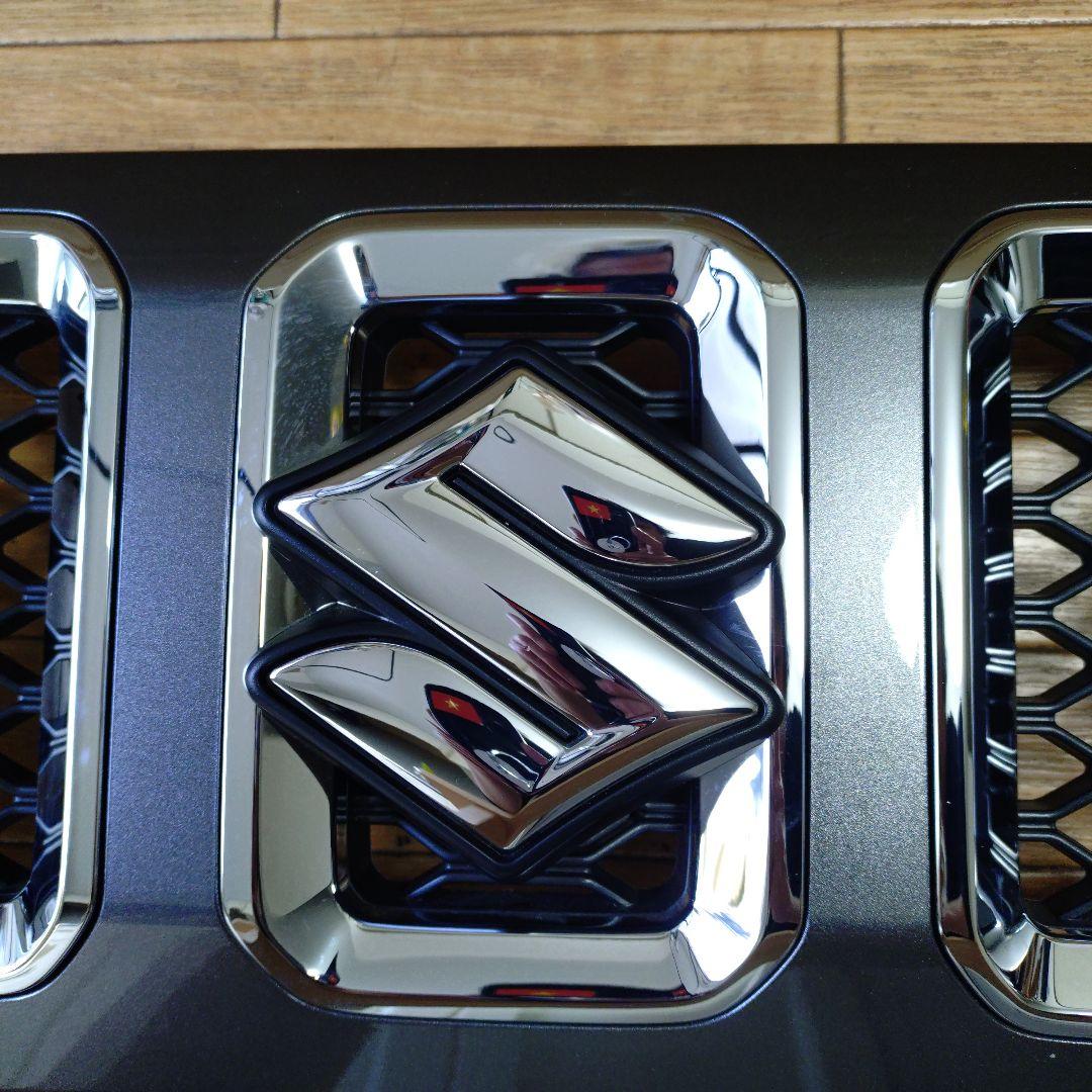 新車外し　ジムニー　ノマド　純正　フロントグリル