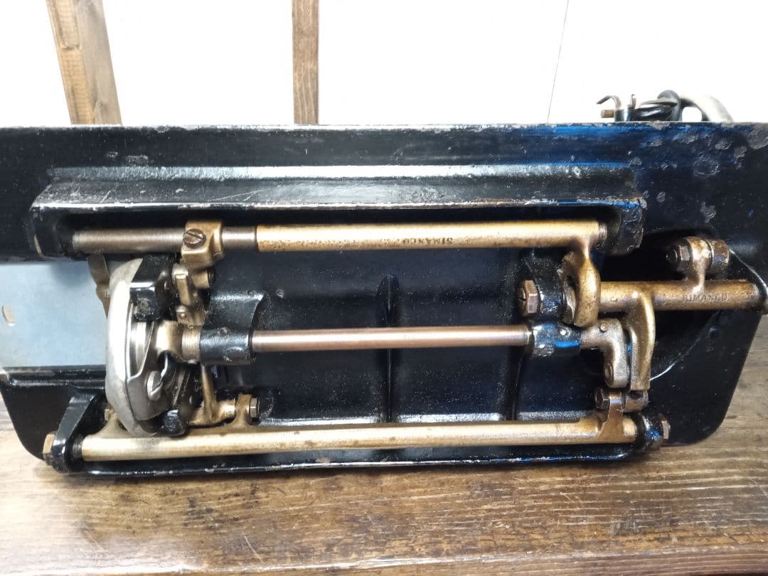 最終超特価　縫うためのアンティークミシン　シンガー　スフインクス　モーター付