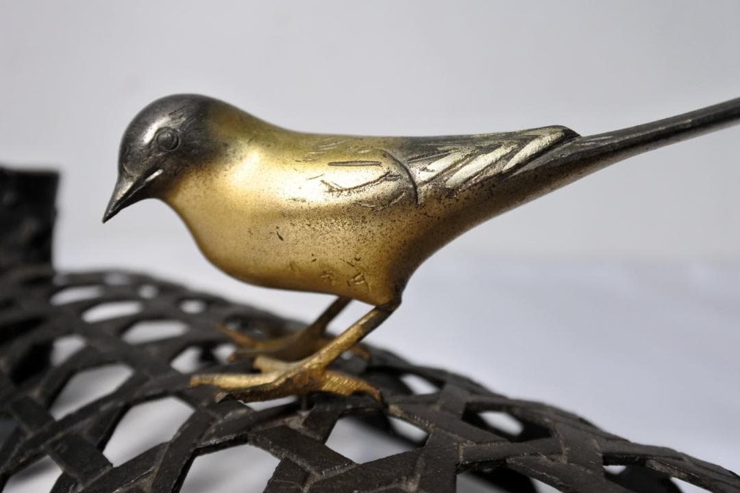 金工師 玉山銘 金属工芸 鋳銅製 蛇籠 鶺鴒 小鳥 骨董 古道具