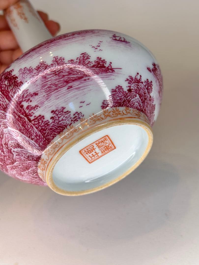 清時代　乾隆年製 底款 描金 山水文 花瓶 時代物 中国古美術