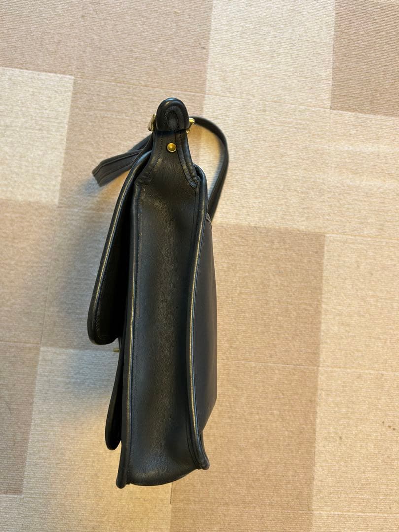 COACH 5180 ブラックレザー ショルダーバッグ