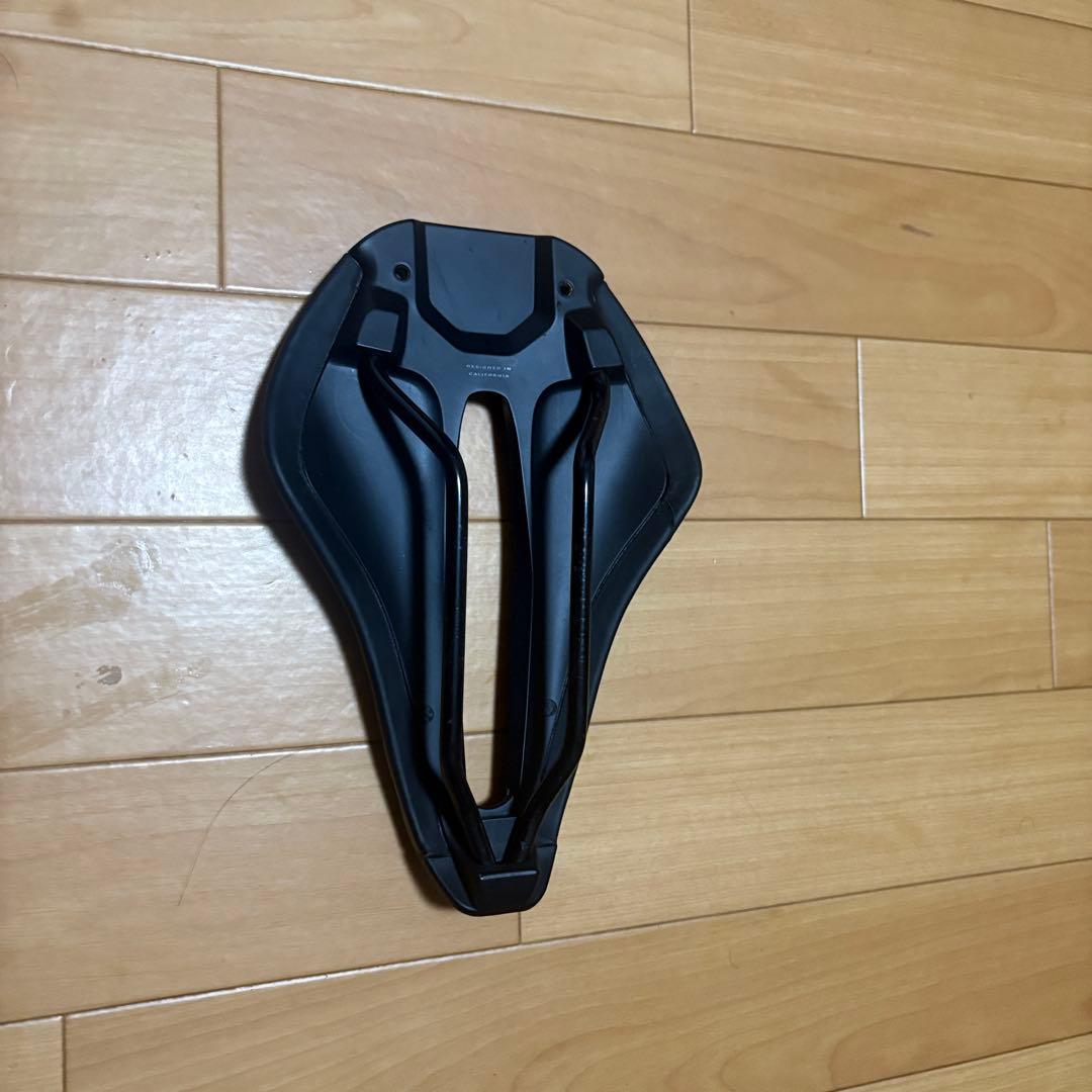 specializedシテロ サドル