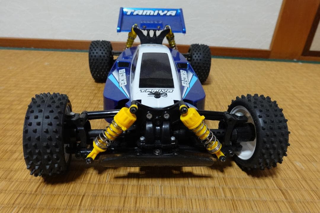 タミヤ 1/10 RCバギー「ネオスコーチャー」プロポ、バッテリー、充電器セット