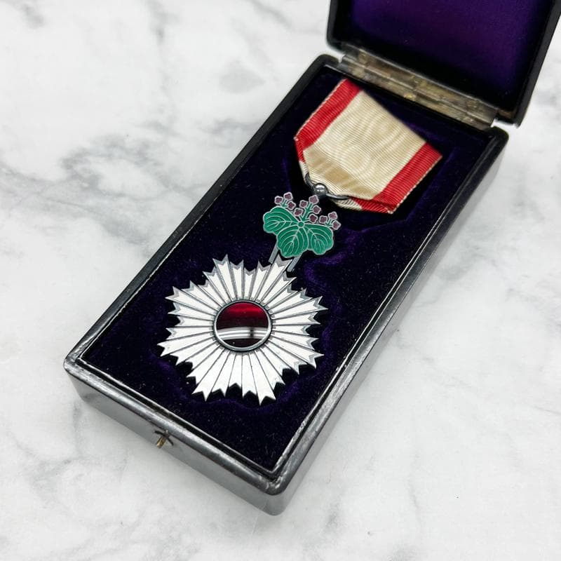 断捨離　勲章　勲五等双光旭日章　共箱付き