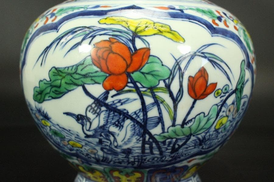 中国美術 色絵 花瓶(ZE721)