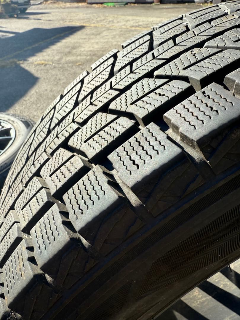 美品 ハリアー80 4本 スタッドレス 18インチ DUNLOP 1シーズン使用