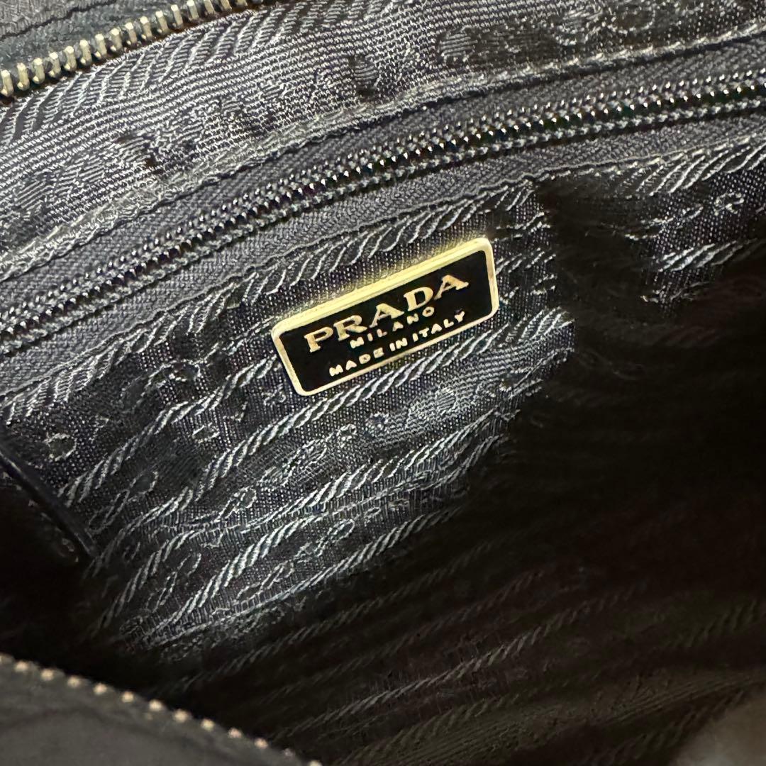 PRADA バッグ　ナイロン　ブラック