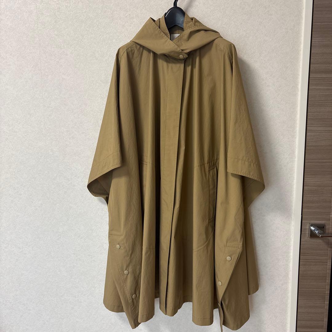 1er Arrondissement ベージュ ポンチョ