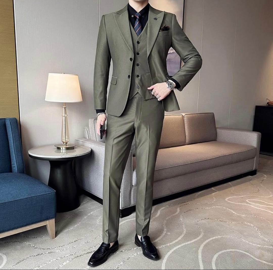 値下げしました！オリーブグリーン スリーピーススーツ(中国縫製)