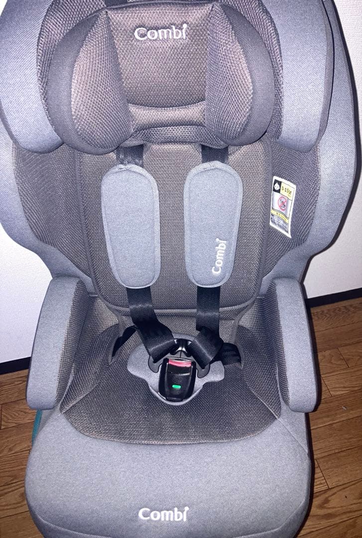 コンビ⭐️チャイルドシート　ジョイトリップアドバンスISOFIX クリーニング済み