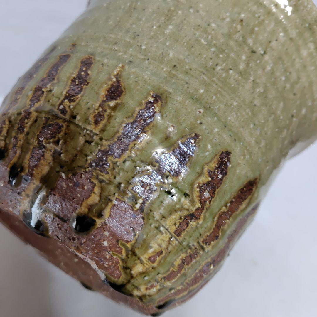 深鉢、淡いグリーンと釉薬の美