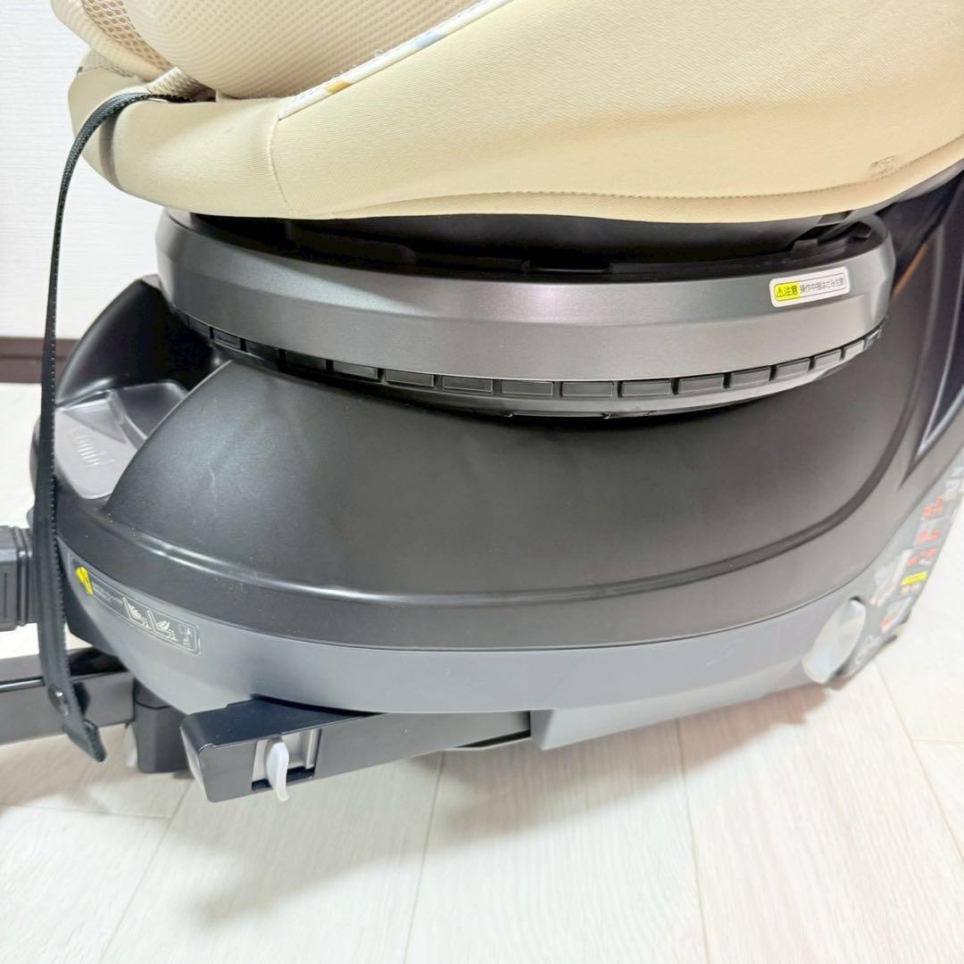 【極美品】コンビ クルムーヴスマート JN-570 ベージュ チャイルドシート