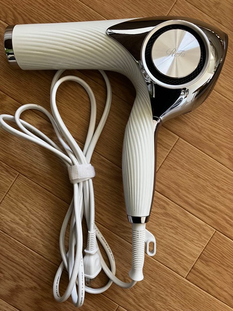 リファビューティックドライヤープロ