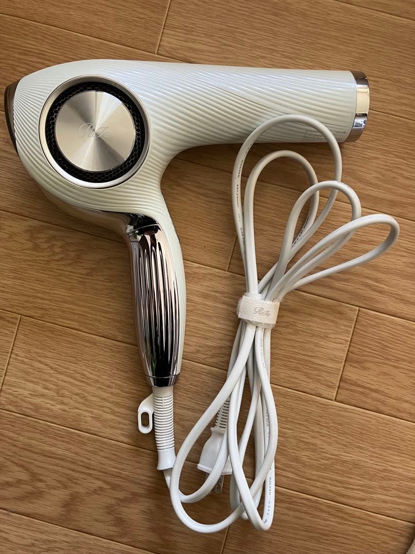 リファビューティックドライヤープロ