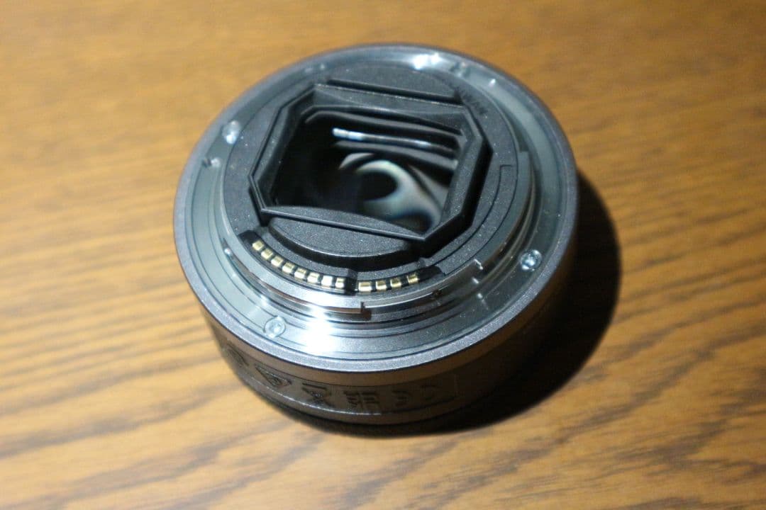 (Canon純正レンズフード付き)Canon RF28mm f2.8 STM
