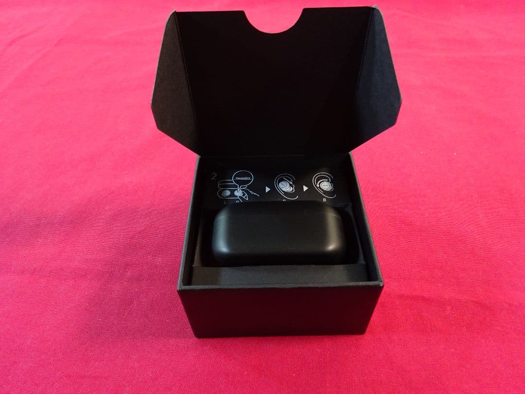 Technics EAH-AZ100 ワイヤレスイヤホン未使用品に近い