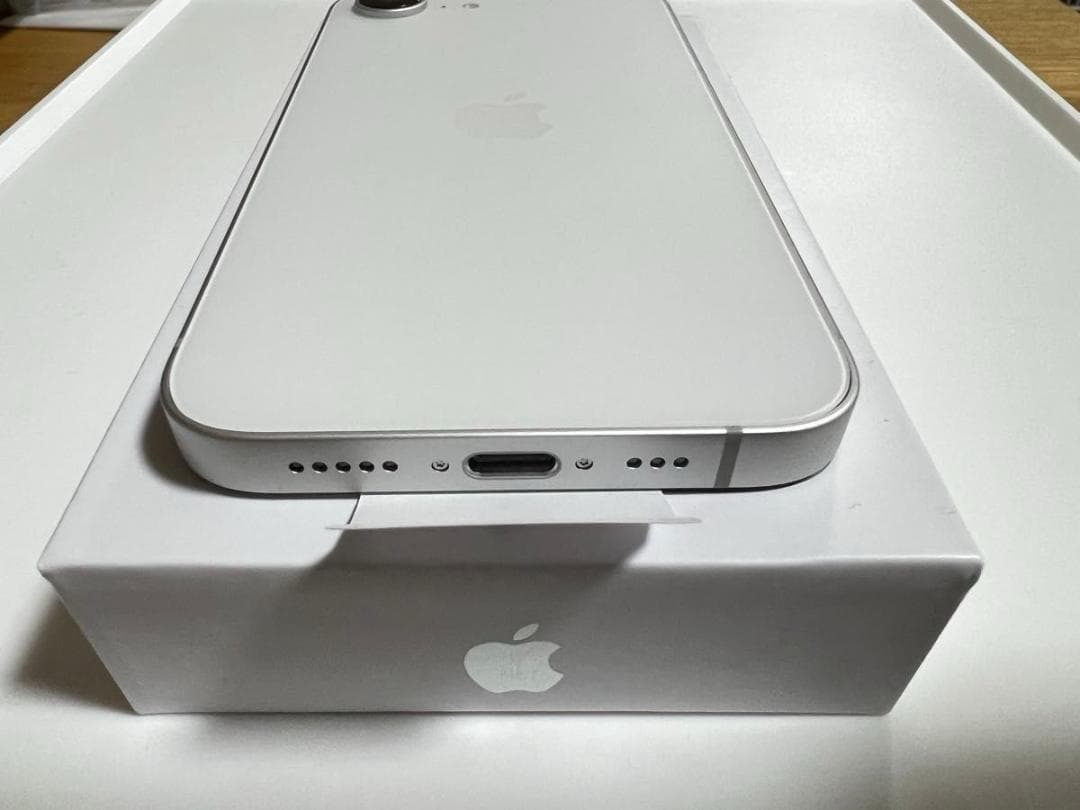 【BT100%美品】Apple iPhone16e 128GB ホワイト US版