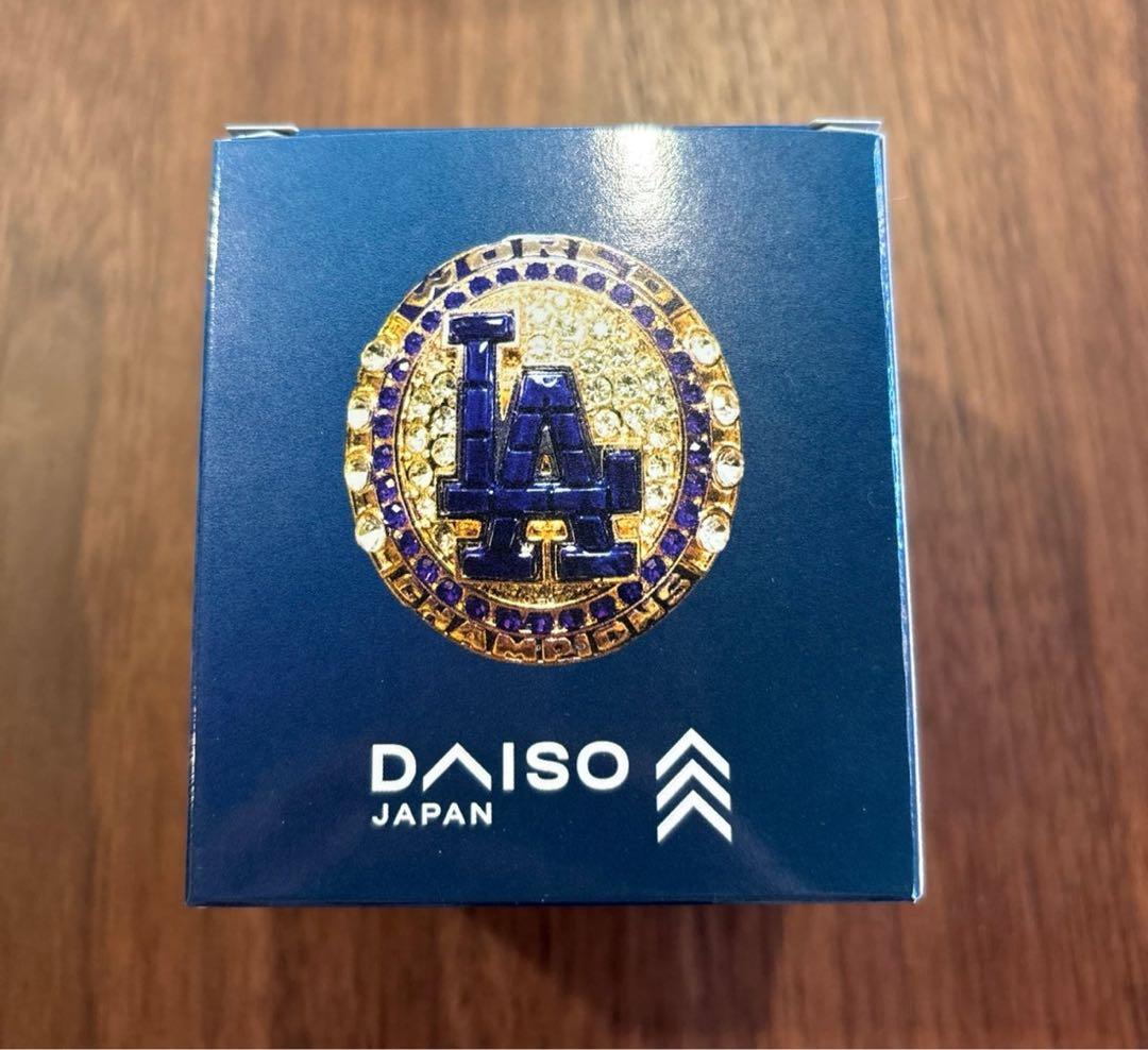 MVPトリオ　大谷翔平　フリーマン　ベッツ　ワールドチャンピオン　リング　冊子付