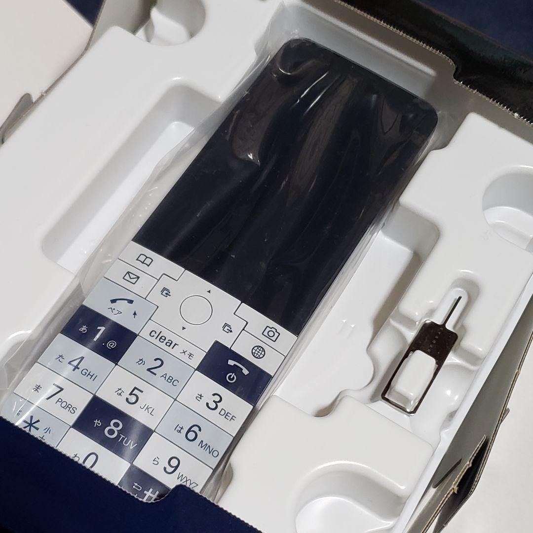 K*o様 INFOBAR XV 本体 箱 ケース付