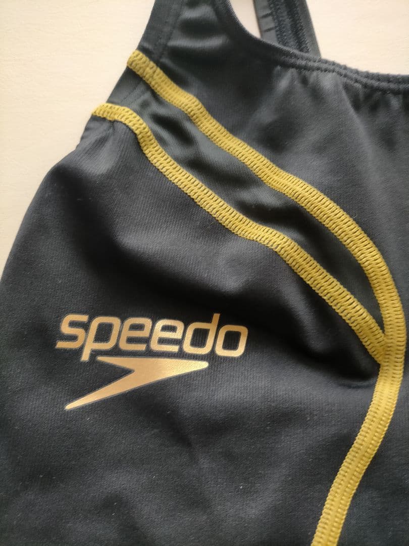 Speedo 競泳用水着 ブラック ゴールド