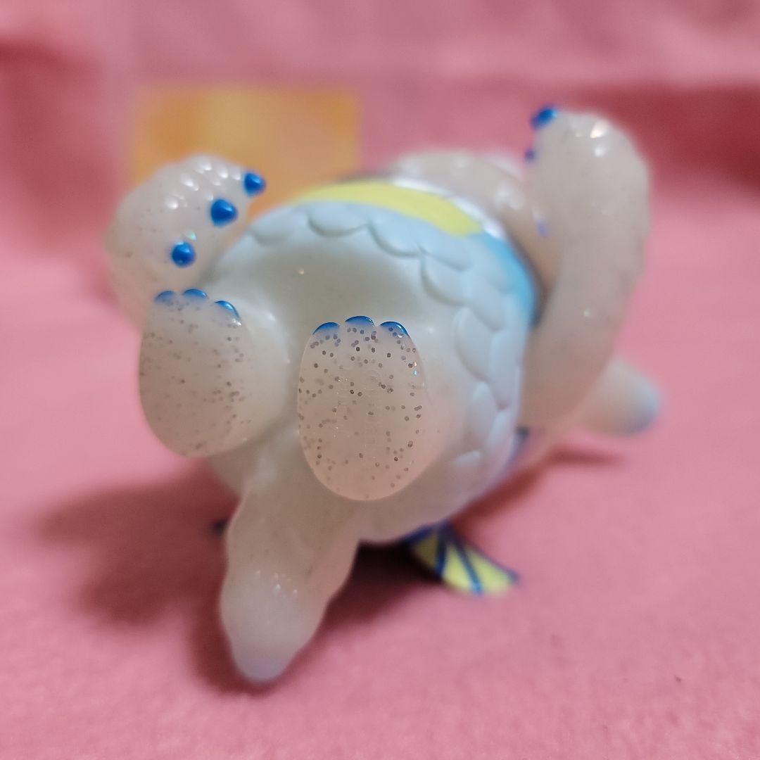 怪獣ネムケ　NEMUKE　ひかりバンビ　 Holy  color　ソフビ