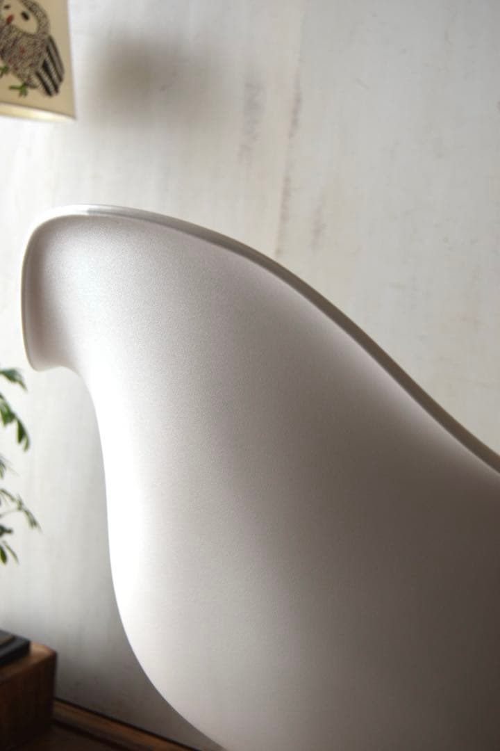 Herman Miller Esmes Arm chair ②