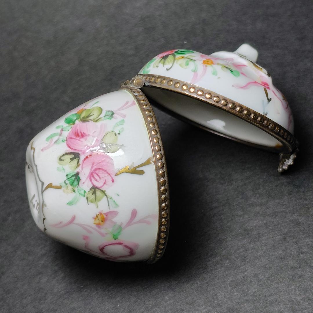 リモージュボックス　トリンケットボックス　フランス製　バラ　リボン