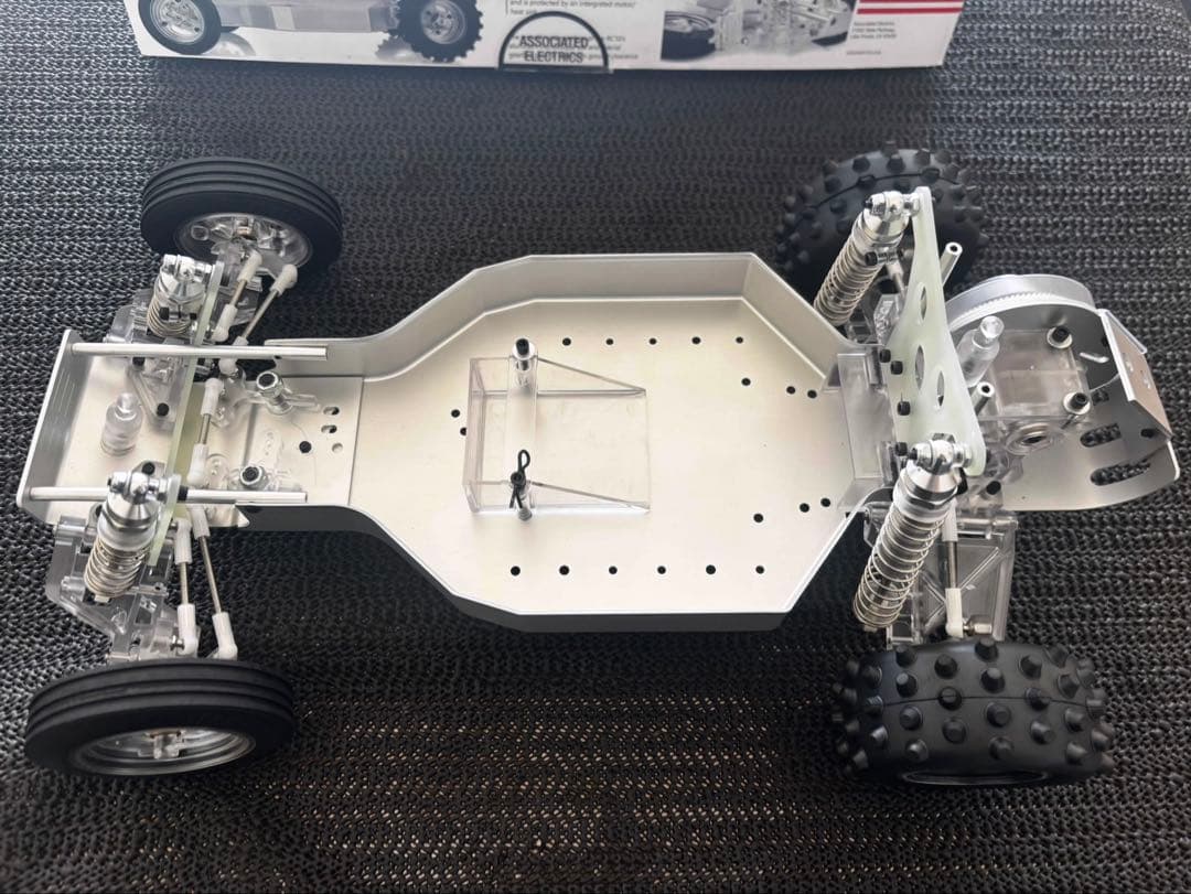 ココさん専用ASSOCIATED RC10クリアエディション（組立済・未走行品）