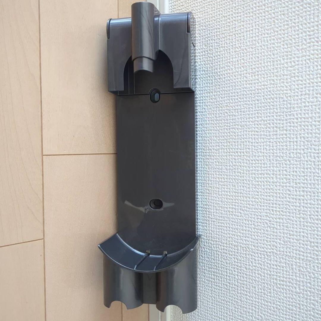 【ジャンク品】Dyson V8 Slim Fluffy コードレス掃除機