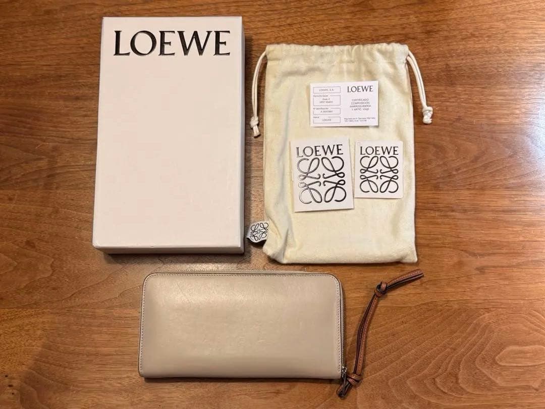 LOEWE ロエベ　長財布　ラウンドファスナー　ウォレット　美品　グレージュ