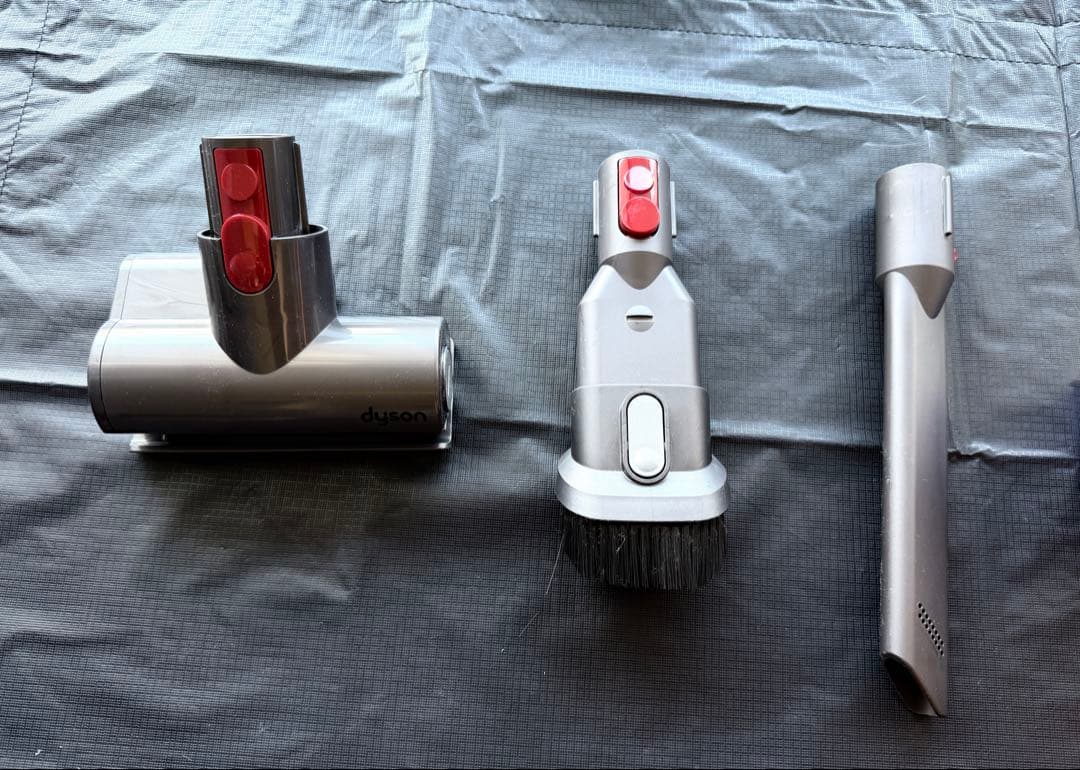 中古 dyson cyclone v10 Fluffy