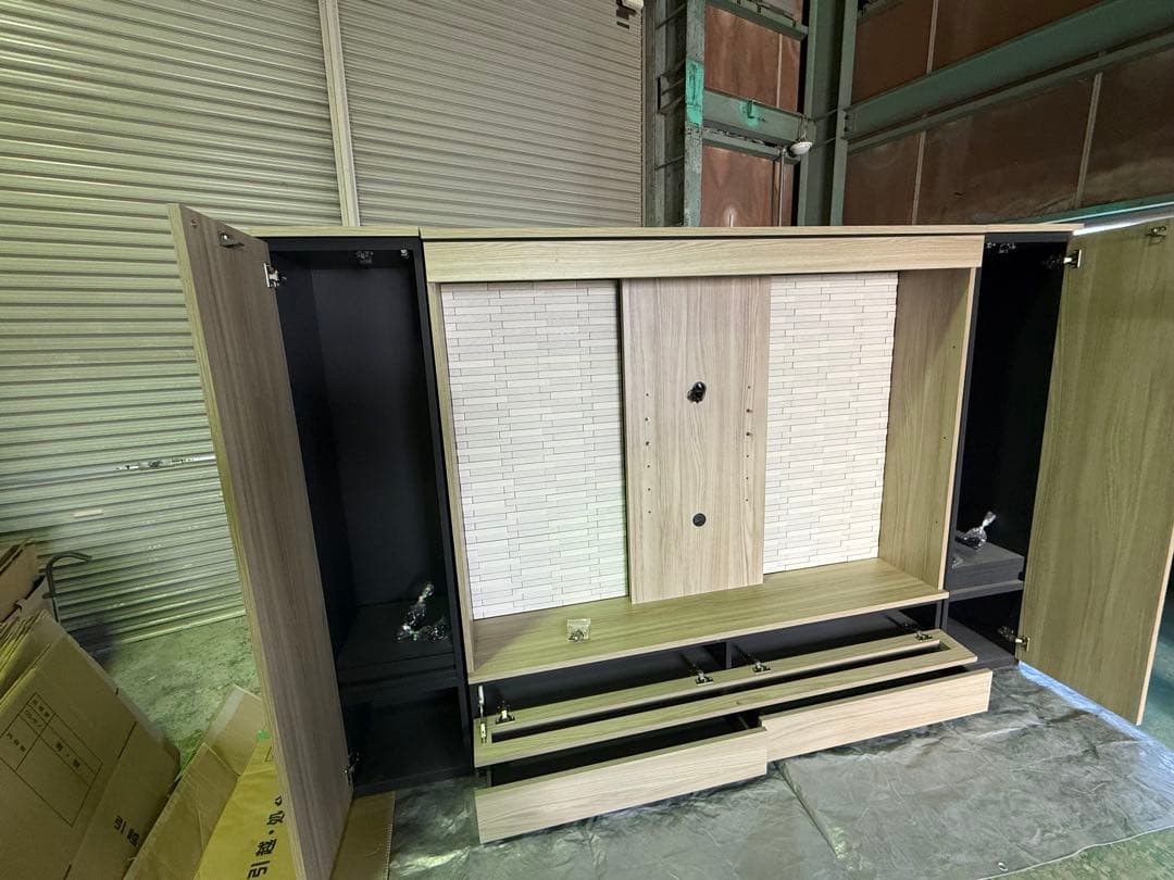 テレビボード　大型
