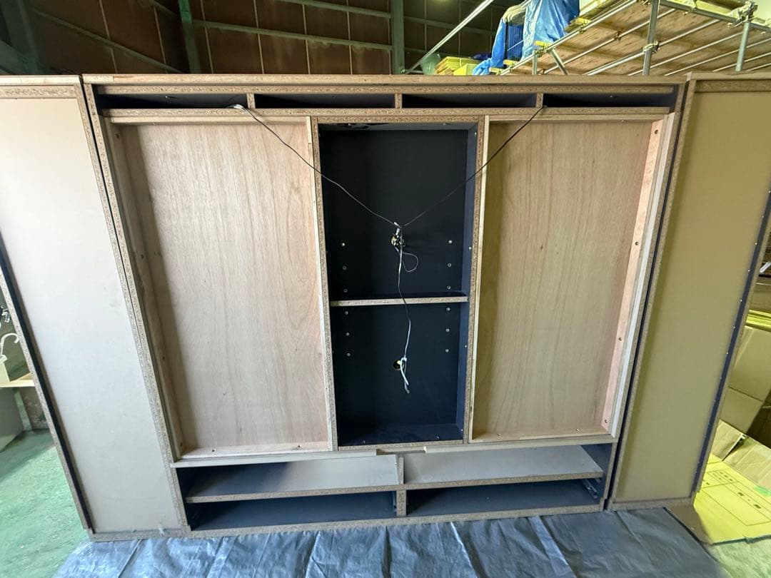 テレビボード　大型