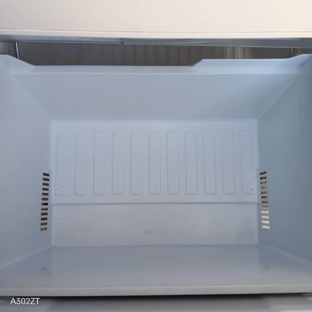 送料設置無料　人気モデル　三菱　大型冷蔵庫　370L