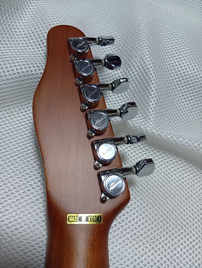 Mavis エレアコ godin風 テレシェイプ