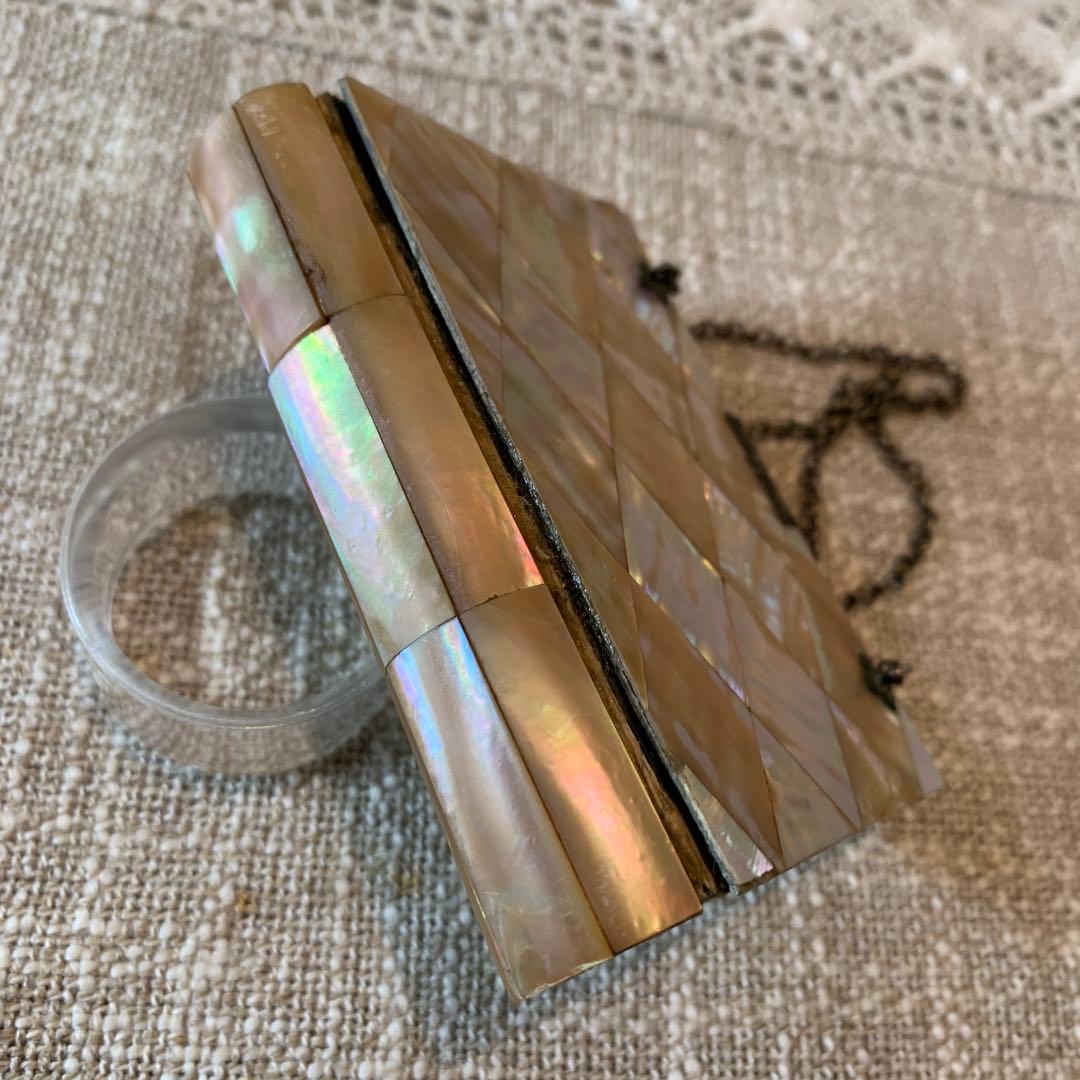 フランス製　アンティーク　レアな鞄型の手で持つ聖書！周りが貝細工で見事です！