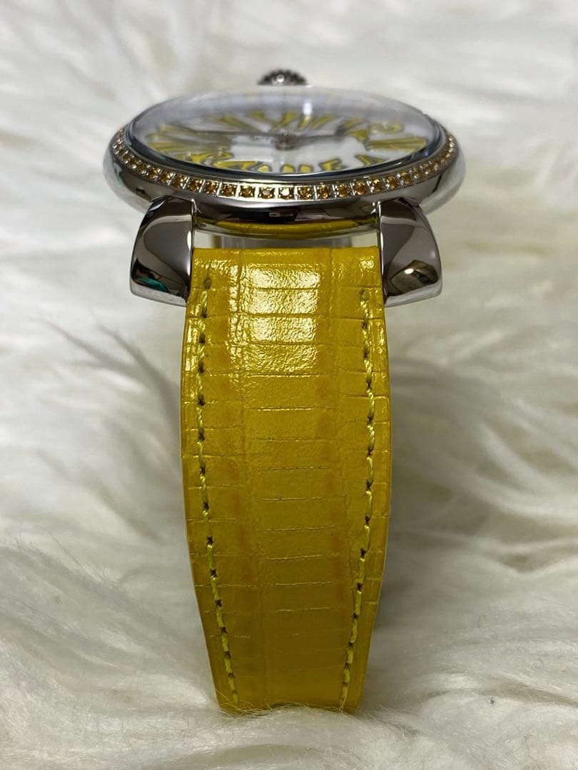 GaGa MILANO 6025.06 イエローストーン付きモデル