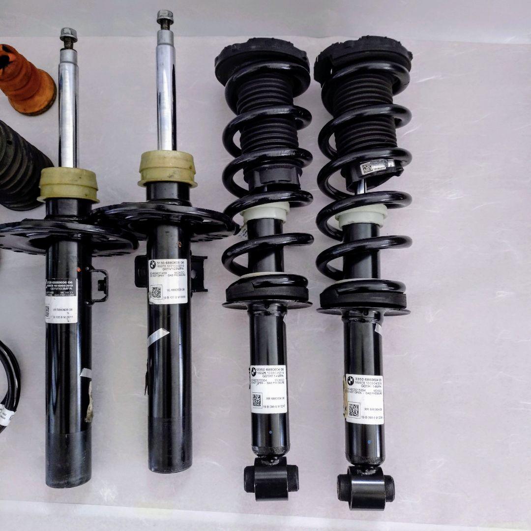 ぷぷえみ【BMW】純正品 (G01) X3 M40d 純正サスペンション